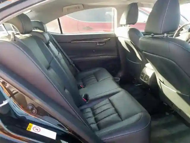 JTHBW1GG5G2122284 2016 LEXUS ES 300H-5