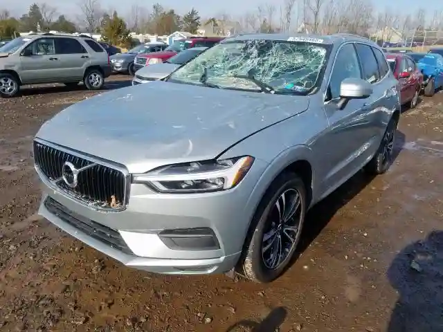 YV4A22RK1J1004291 2018 VOLVO XC60 T6 MOMENTUM-1
