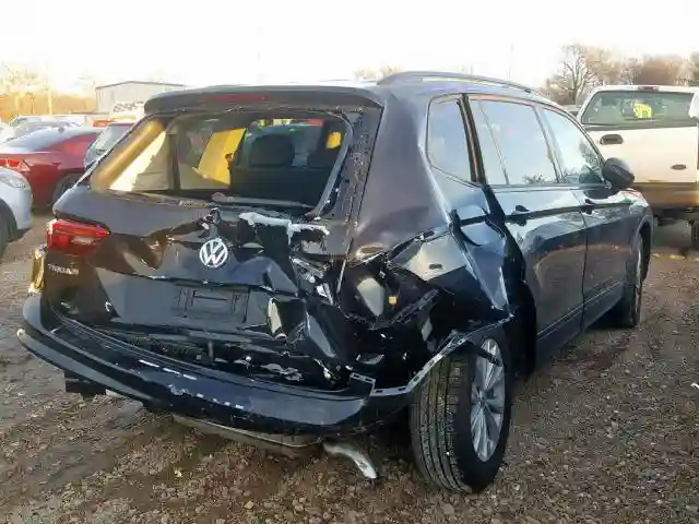 3VV1B7AX9KM101364 2019 VOLKSWAGEN TIGUAN S-3