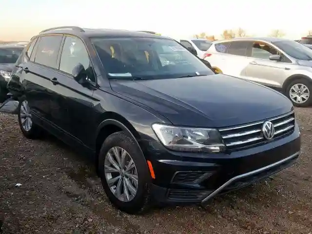 3VV1B7AX9KM101364 2019 VOLKSWAGEN TIGUAN S-0