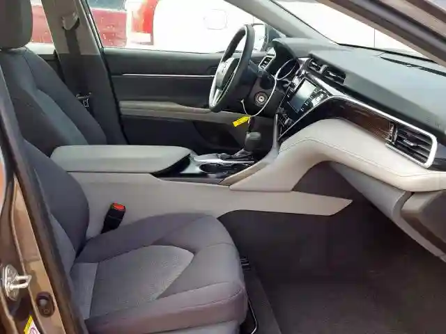 4T1B11HK2JU001349 2018 TOYOTA CAMRY L-4