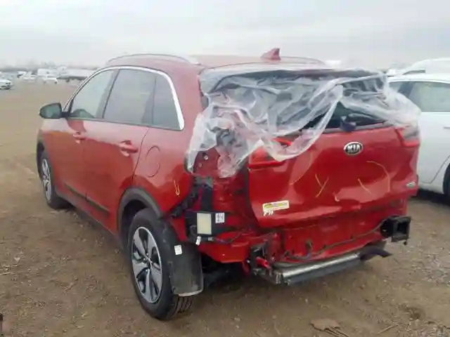 KNDCE3LC1J5122084 2018 KIA NIRO TOURING-2