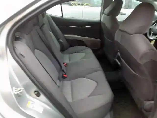 4T1B11HK7JU026280 2018 TOYOTA CAMRY L-5