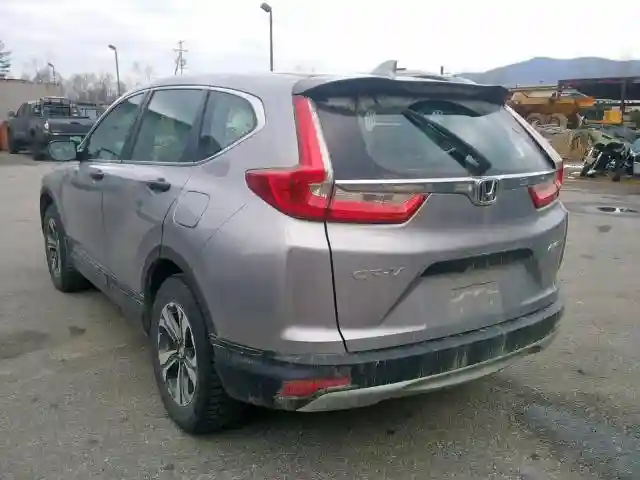 2HKRW6H38HH220895 2017 HONDA CR-V LX-2