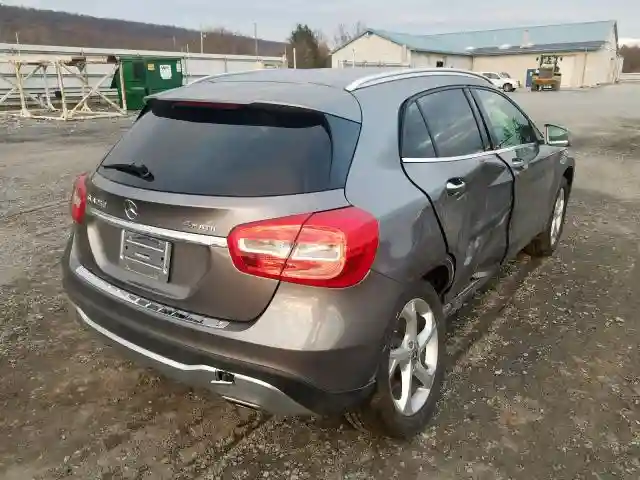 WDCTG4GBXJJ505427 2018 MERCEDES-BENZ GLA 250 4MATIC-3