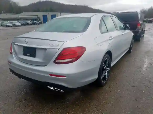 WDDZF4KB4KA585972 2019 MERCEDES-BENZ E 300 4MATIC-3