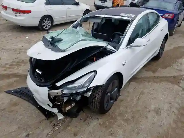 5YJ3E1EB3JF066785 2018 TESLA MODEL 3-1