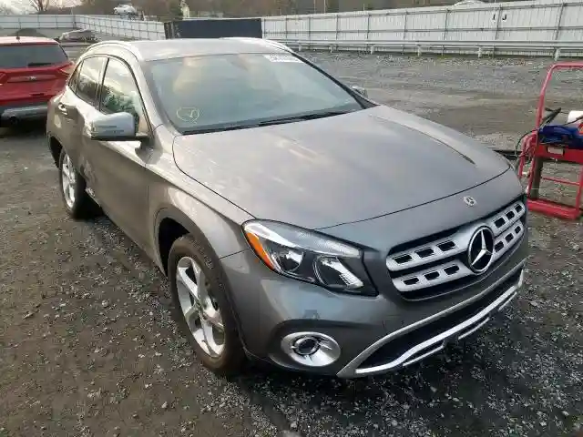 WDCTG4GBXJJ505427 2018 MERCEDES-BENZ GLA 250 4MATIC-0