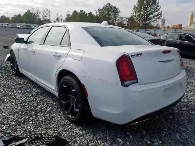 2C3CCAAG2KH601497 2019 CHRYSLER 300 TOURING-2