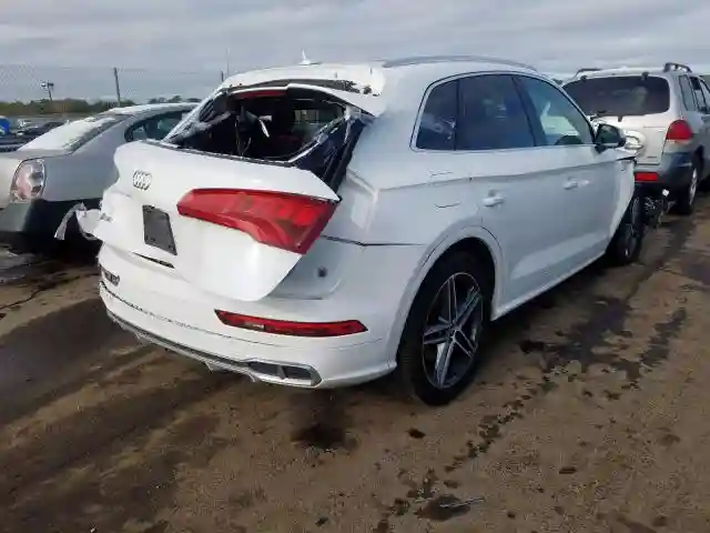 WA1A4AFY8J2223494 2018 AUDI SQ5 PREMIUM PLUS-3