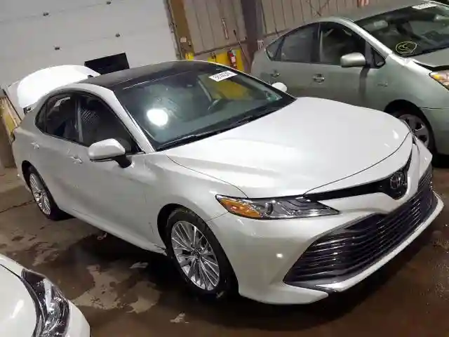 4T1B11HK1KU706452 2019 TOYOTA CAMRY L-0