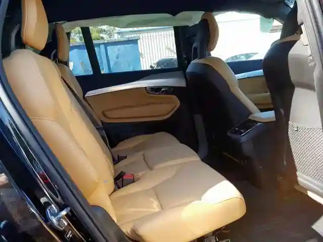 YV4102CK0J1361024 2018 VOLVO XC90 T5-5