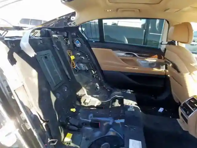 WBA7F2C59HG422185 2017 BMW 750 XI-5