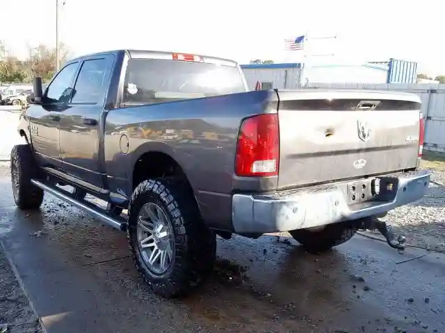 3C63R3CL6GG304621 2016 RAM 3500 ST-2