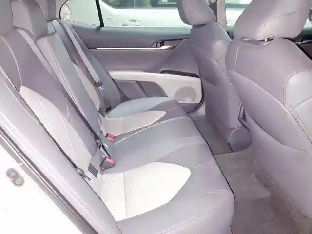 4T1B11HK1KU706452 2019 TOYOTA CAMRY L-5