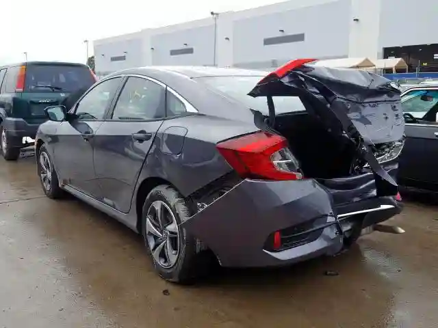 2HGFC2F61KH570033 2019 HONDA CIVIC LX-2