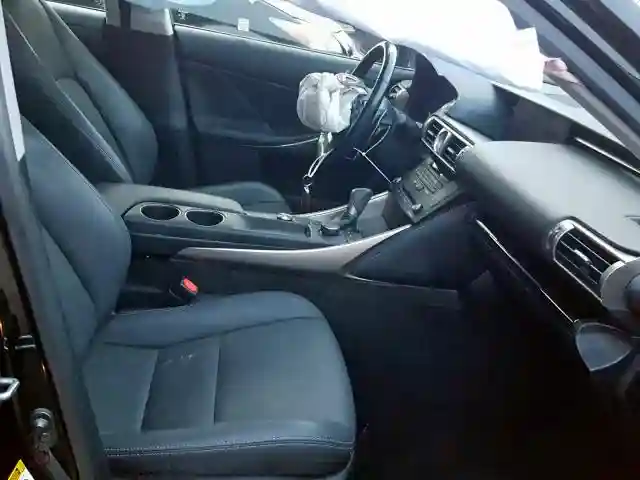 JTHBA1D20G5019179 2016 LEXUS IS 200T-4