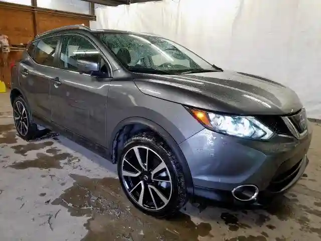 JN1BJ1CR7JW600666 2018 NISSAN ROGUE SPORT S-0