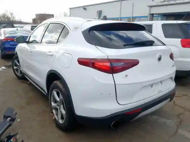 ZASFAKAN3J7B83309 2018 ALFA ROMEO STELVIO-2
