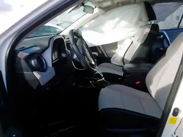 JTMRJREV4JD249845 2018 TOYOTA RAV4 HV LE-4