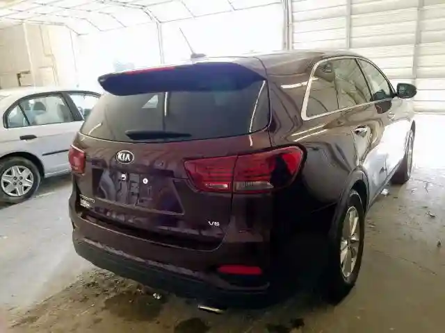 5XYPGDA54KG497028 2019 KIA SORENTO LX-3
