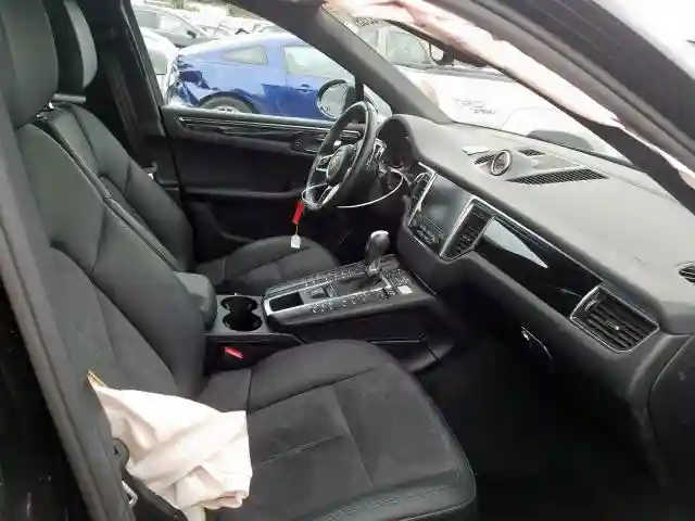 WP1AA2A54JLB14024 2018 PORSCHE MACAN-4