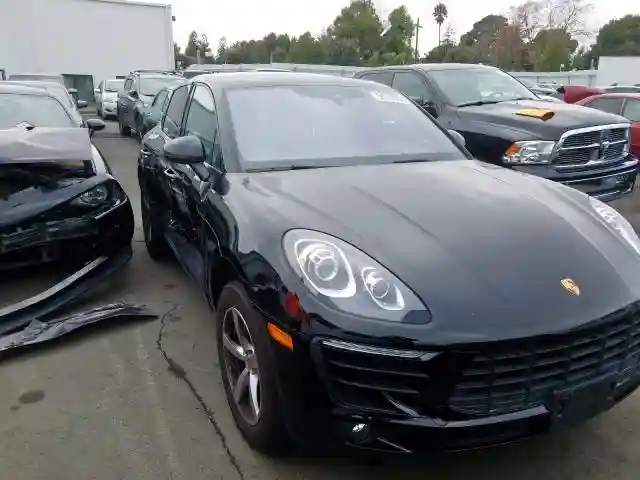 WP1AA2A54JLB14024 2018 PORSCHE MACAN-0
