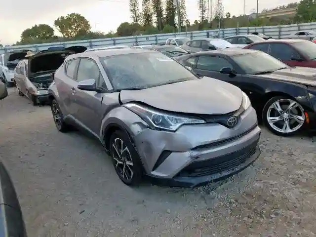 NMTKHMBX6JR015280 2018 TOYOTA C-HR XLE-0