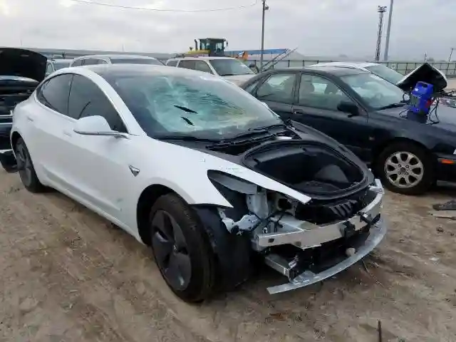 5YJ3E1EB3KF211731 2019 TESLA MODEL 3-0