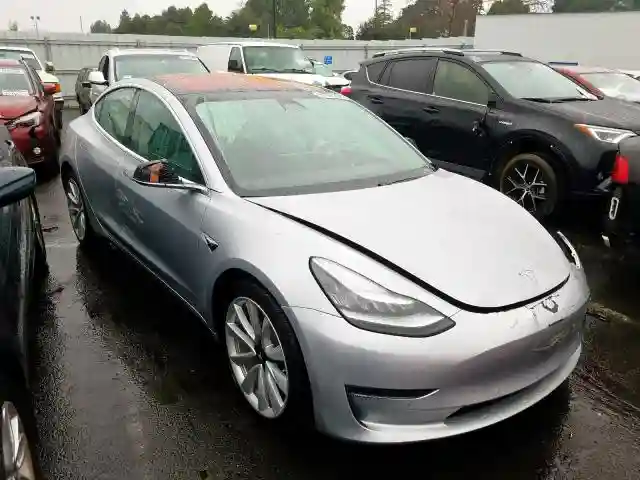 5YJ3E1EB4JF091162 2018 TESLA MODEL 3-0