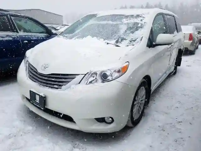 5TDYK3DC1GS738139 2016 TOYOTA SIENNA XLE-1