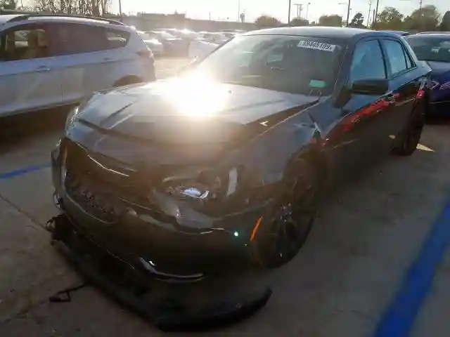 2C3CCABG3KH515288 2019 CHRYSLER 300 S-1