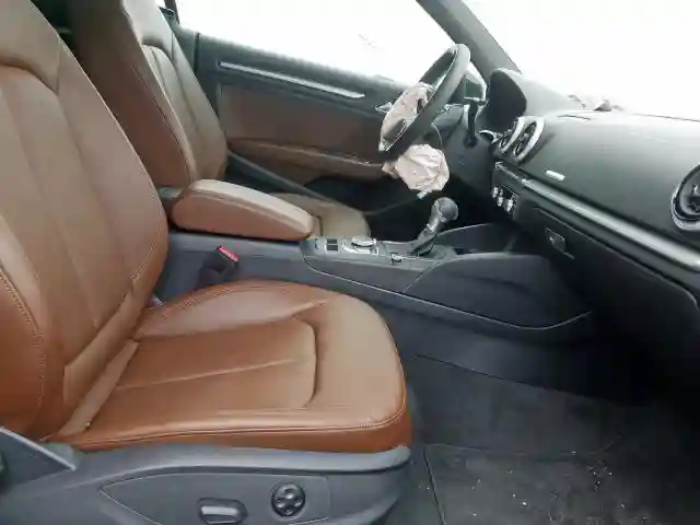 WAU7ELFF1K1031300 2019 AUDI A3 PREMIUM-4