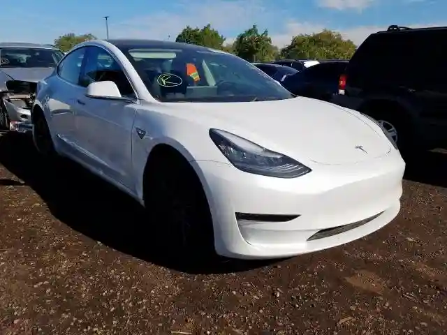 5YJ3E1EA5JF076113 2018 TESLA MODEL 3-0