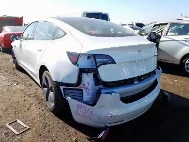 5YJ3E1EA5JF076113 2018 TESLA MODEL 3-2