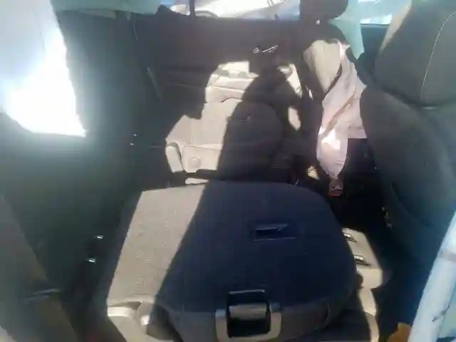 1GNEVGKW2JJ121584 2018 CHEVROLET TRAVERSE LT-5