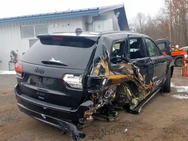 1C4RJFAG3JC318505 2018 JEEP GRAND CHEROKEE LAREDO-3