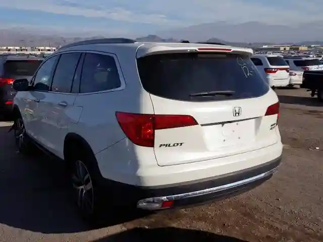 5FNYF6H90HB075348 2017 HONDA PILOT TOURING-2