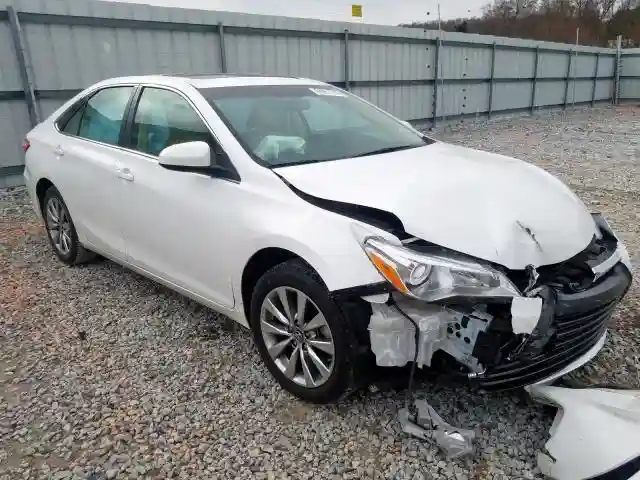 4T1BF1FK9HU676534 2017 TOYOTA CAMRY LE-0