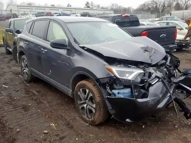 JTMBFREV7JJ729253 2018 TOYOTA RAV4 LE-0