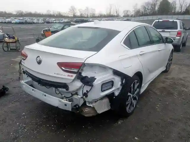 W04GS6SS6K1000165 2019 BUICK REGAL GS-3