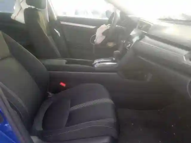 2HGFC2F58JH023606 2018 HONDA CIVIC LX-4