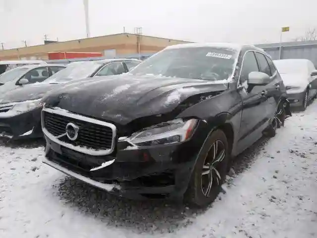 LYVA22RM4KB320749 2019 VOLVO XC60 T6 R-DESIGN-1