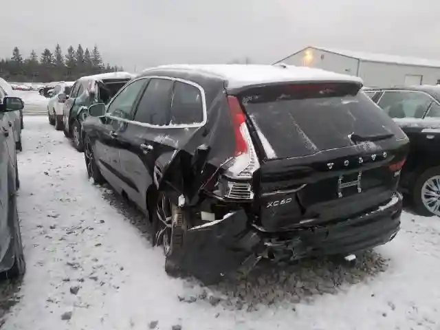 LYVA22RM4KB320749 2019 VOLVO XC60 T6 R-DESIGN-2