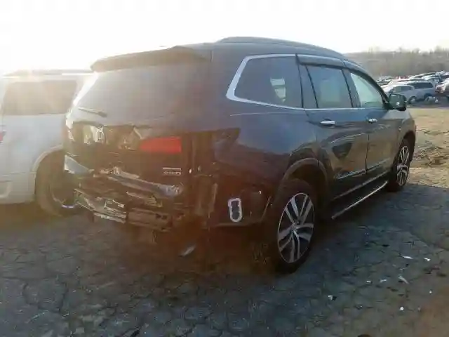 5FNYF6H92JB012418 2018 HONDA PILOT TOURING-3
