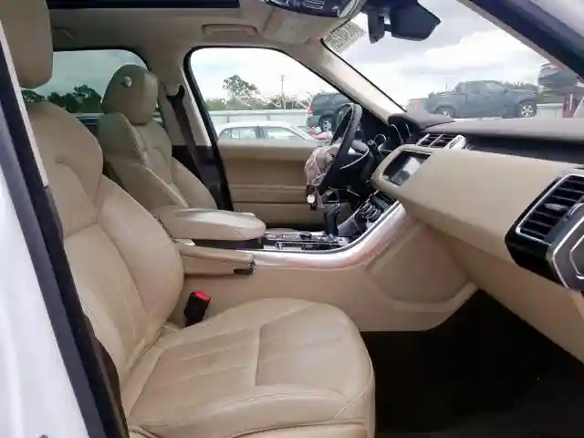SALWR2FV1HA682416 2017 LAND ROVER RANGE ROVER SPORT HSE-4