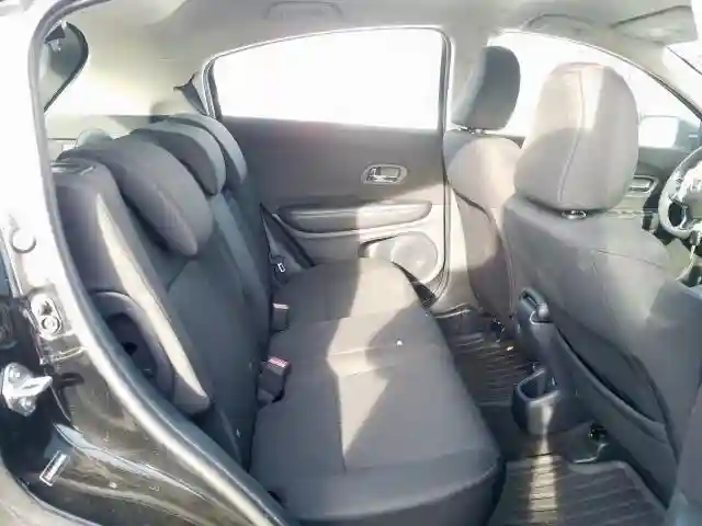 3CZRU6H33JG727895 2018 HONDA HR-V LX-5