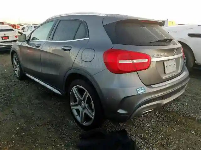WDCTG4GB2FJ021145 2015 MERCEDES-BENZ GLA 250 4MATIC-2