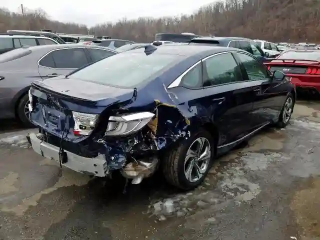 1HGCV1F4XJA050612 2018 HONDA ACCORD EX-3