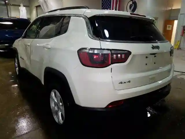 3C4NJDBB6KT729585 2019 JEEP COMPASS LATITUDE-2